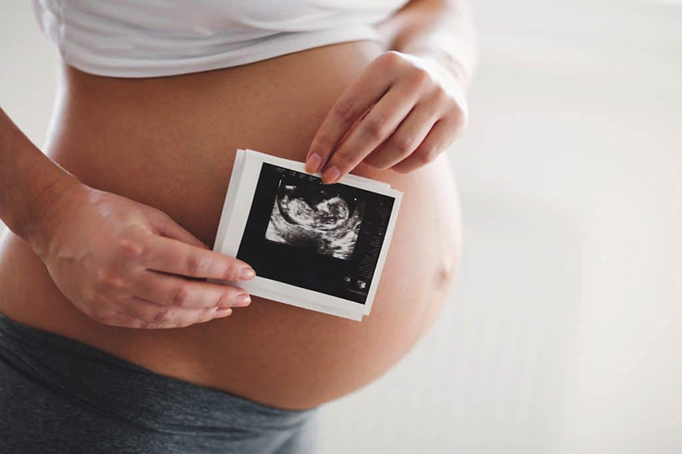 Bị nhân xơ tử cung khi mang thai là như thế nào?